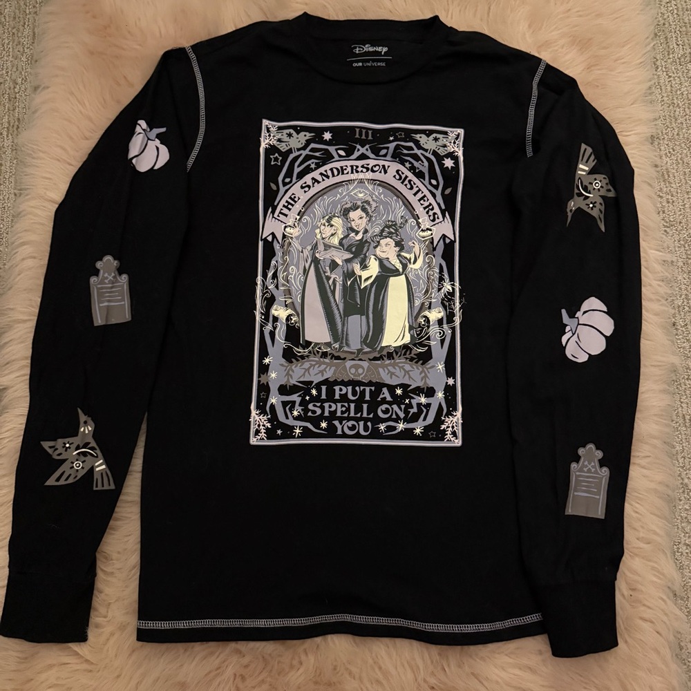 Disney Black Long Sleeve Shirt with Hocus Pocus Design. XS. Never Worn